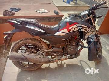 Hero hunk 200r cheap on road price