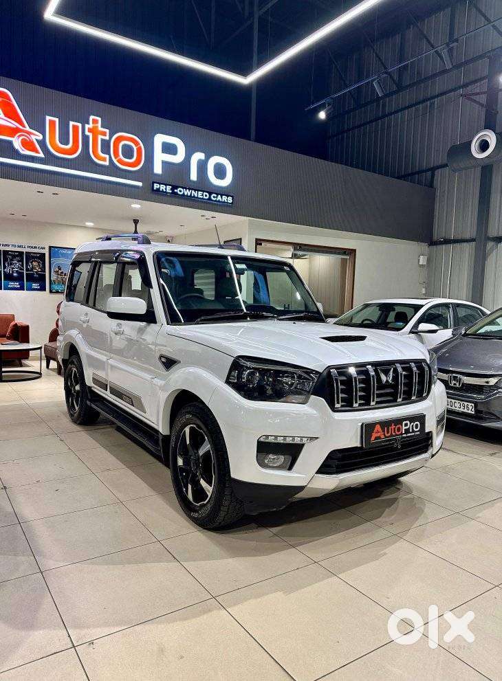 Mahindra Scorpio Classic 2.2 S 11 Mt 7 Str, 2023, Diesel