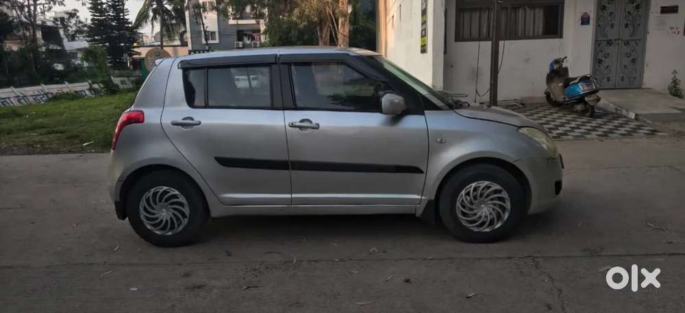Maruti Suzuki Swift Vxi, 2009, Petrol