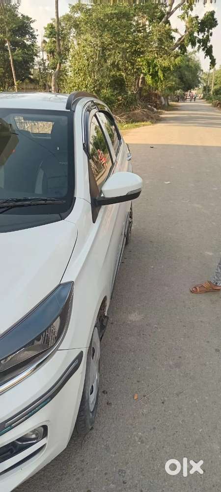 Tata Tiago 1.2 Revotron Xt (o), 2021, Petrol