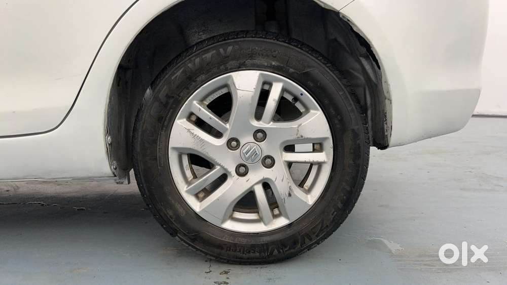 Maruti Suzuki Swift Dzire 1.2 Zxi, 2013, Petrol