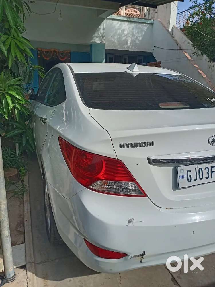 Hyundai Verna 2013 Diesel Good Condition & Vip Number Parking Cemera