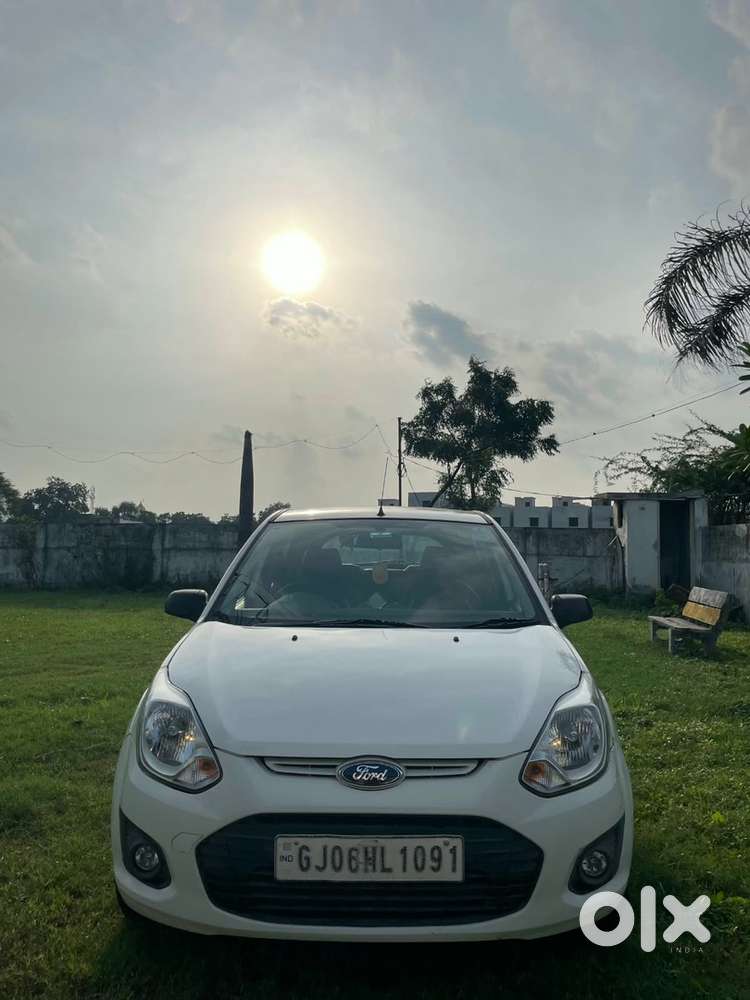 Ford Figo Petrol 2014