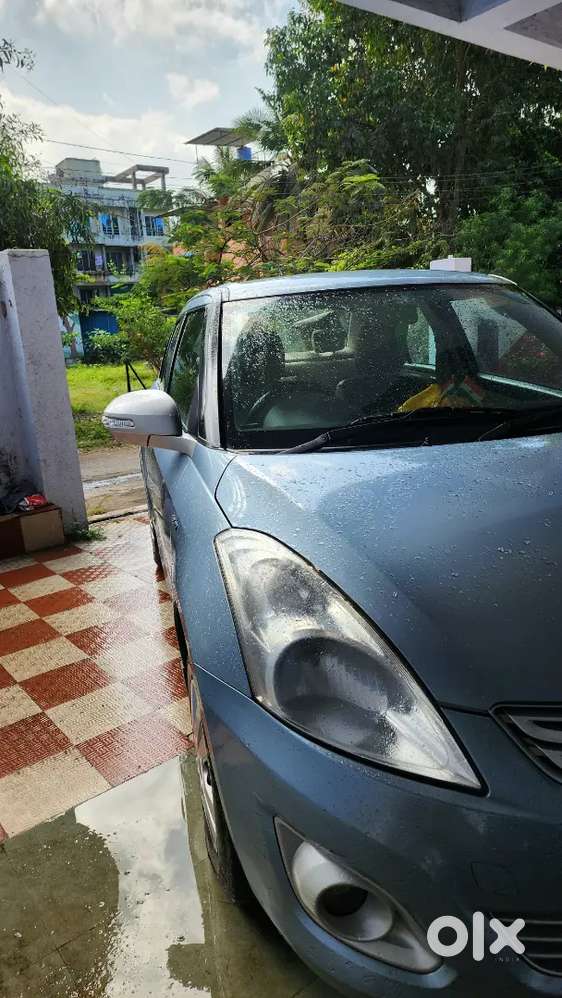 Maruti Suzuki Swift Dzire 1.2 Vxi Regal Limited 2013 Edition.