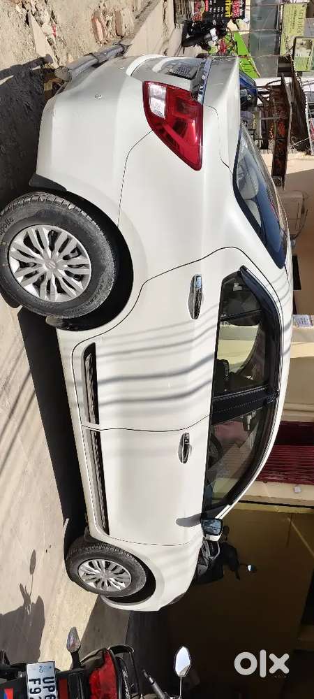 Maruti Suzuki Dzire 2020 Petrol 34500 Km Driven.