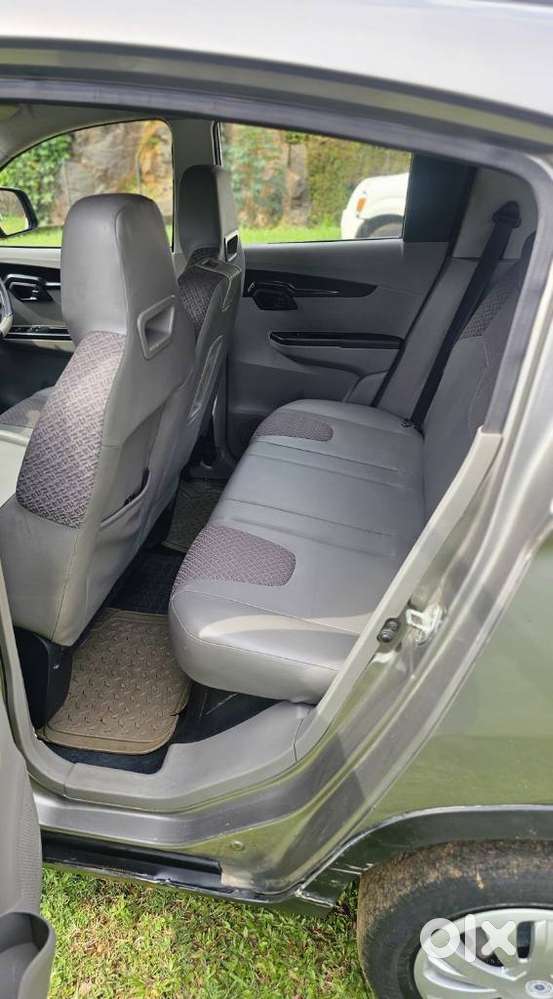 Mahindra Kuv 100 Mfalcon G80 K4 Plus, 2017, Petrol
