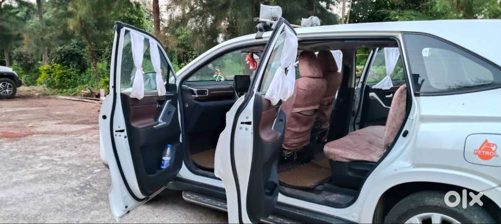 Toyota Innova Hycross Vx 2025