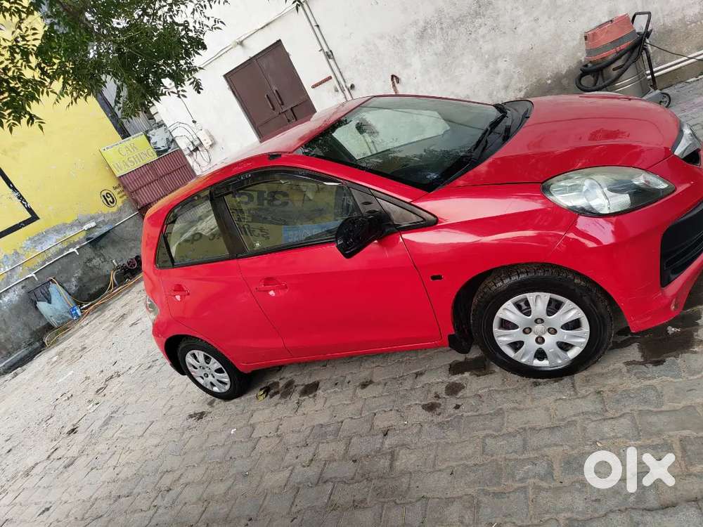 Honda Brio 2013 Petrol Well Maintained
