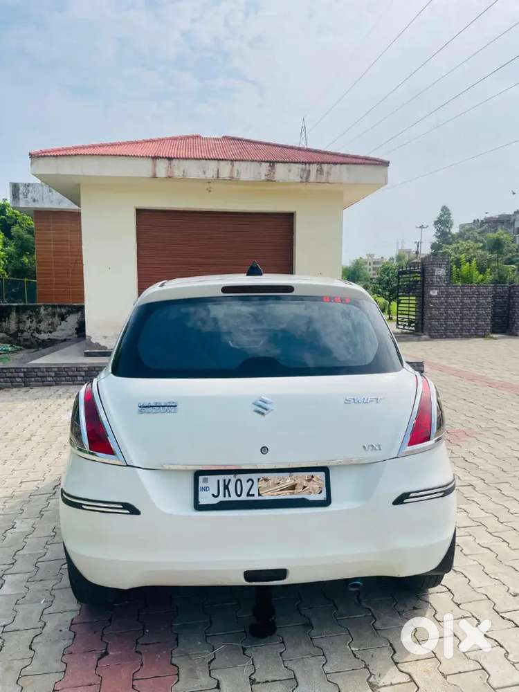 Maruti Suzuki Swift 2015 Petrol Manual