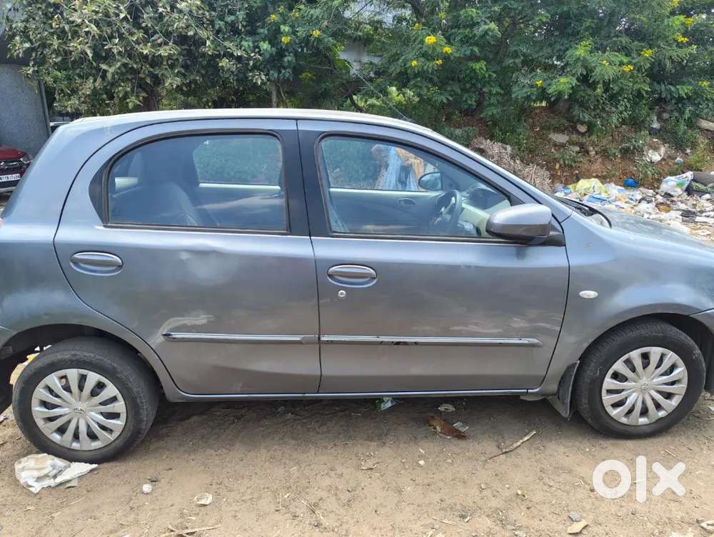 Toyota Etios Liva 2013