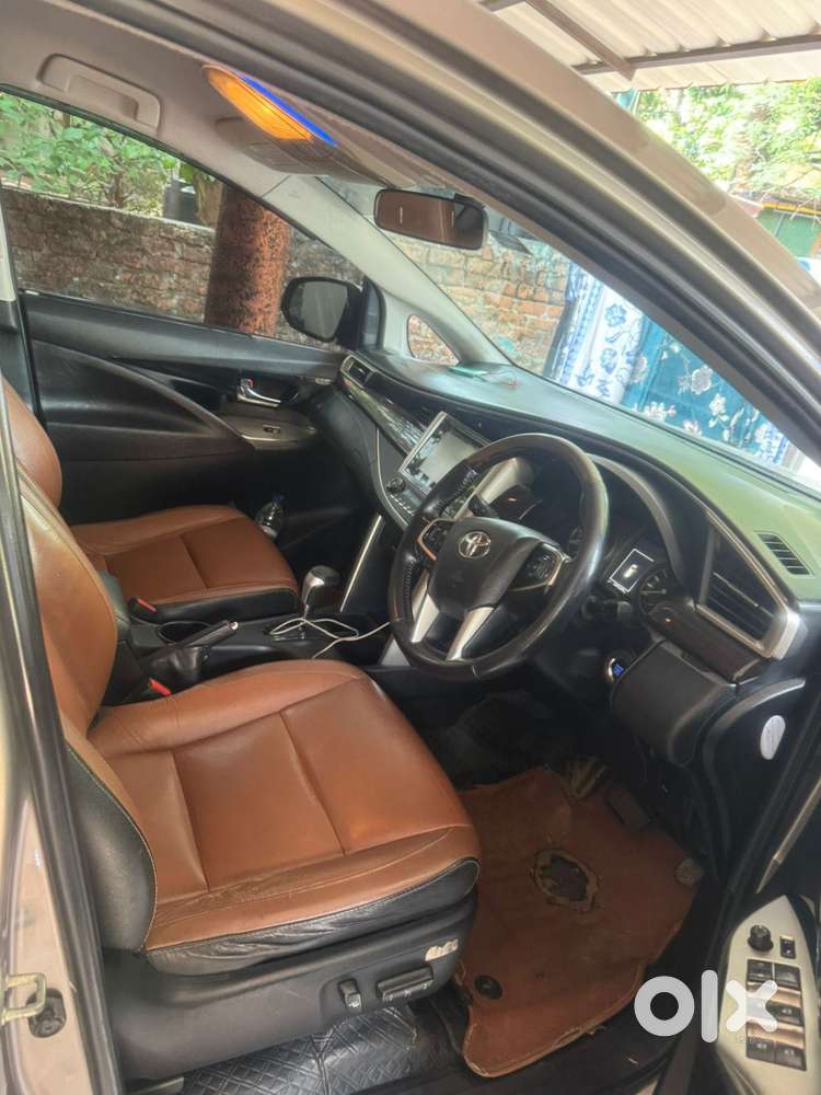 Toyota Innova Crysta 2.8 Zx At, 2016, Diesel