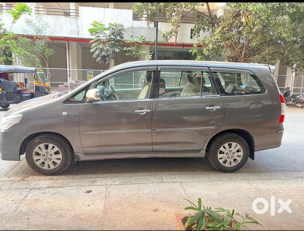 Toyota Innova 2.5 Vx 7 Str Bs-iii, 2012, Diesel