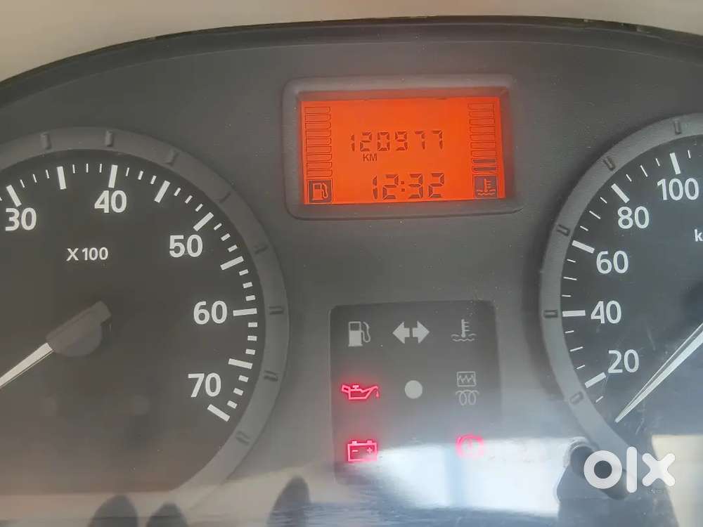 Mahindra Logan Petrol 1.4 2008