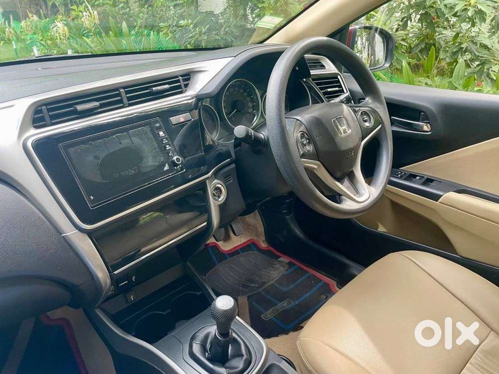 Honda City I-vtec V, 2018, Petrol