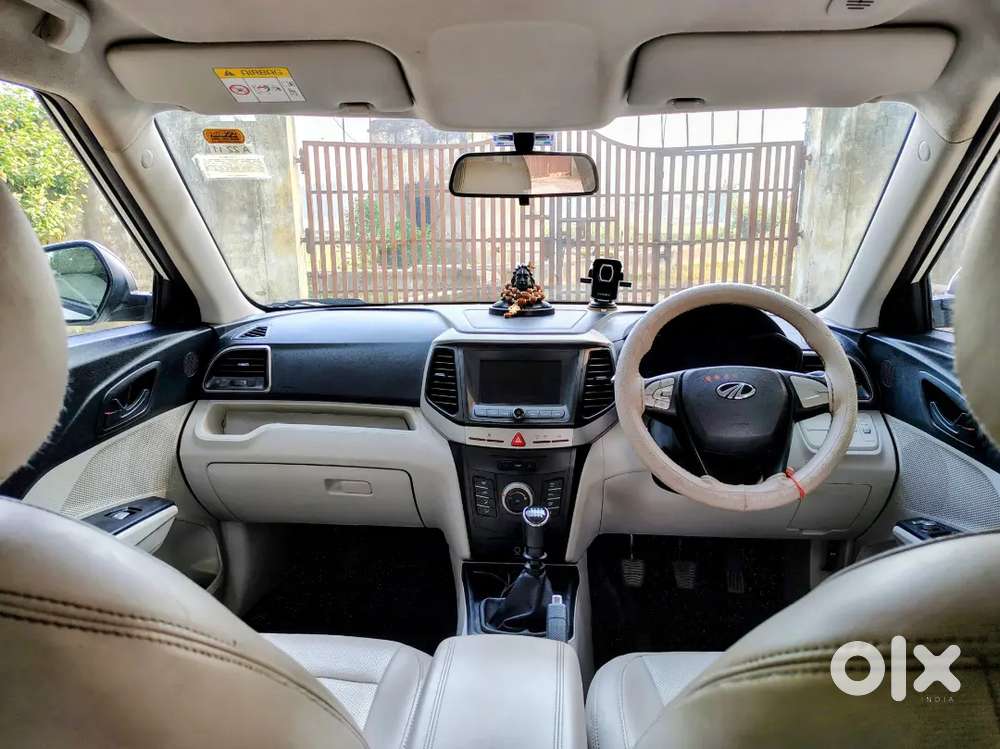 Mahindra Xuv300 2020 Petrol Well Maintained
