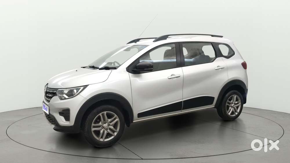 Renault Triber Rxz, 2022, Petrol