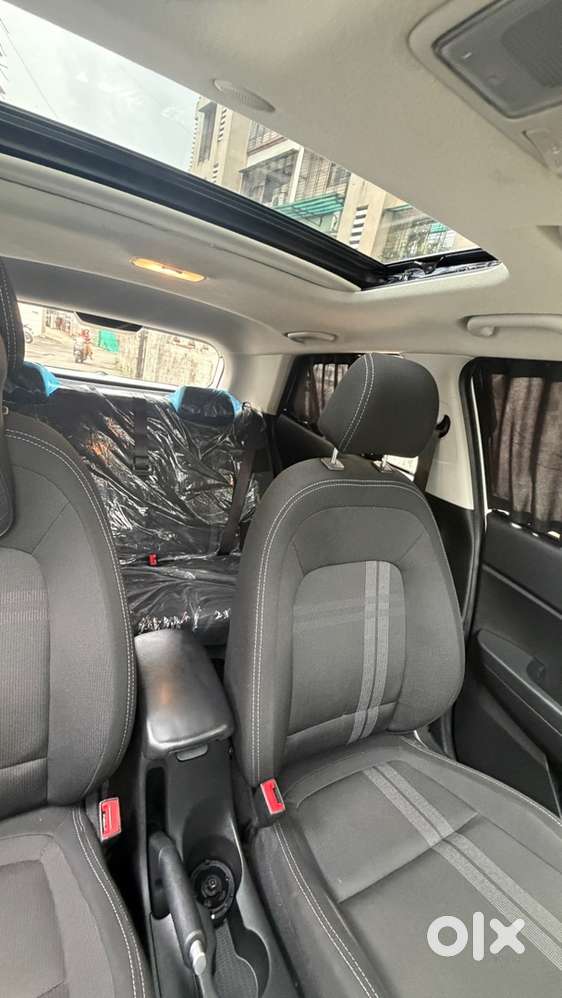 Hyundai Venue 2020 Automatic Mint Condition With Sunroof