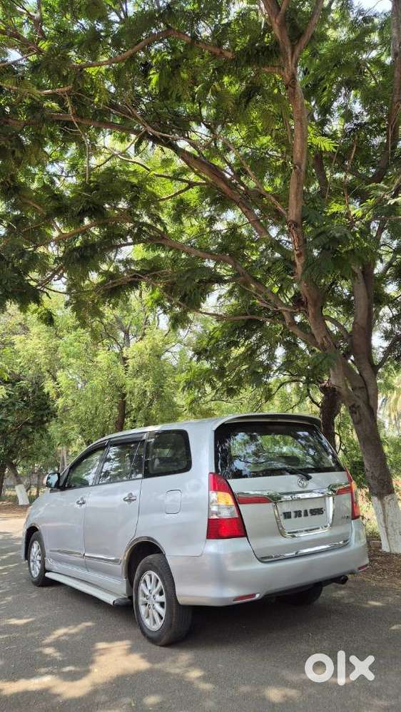 Toyota Innova 2.5 V 8 Str, 2014, Diesel