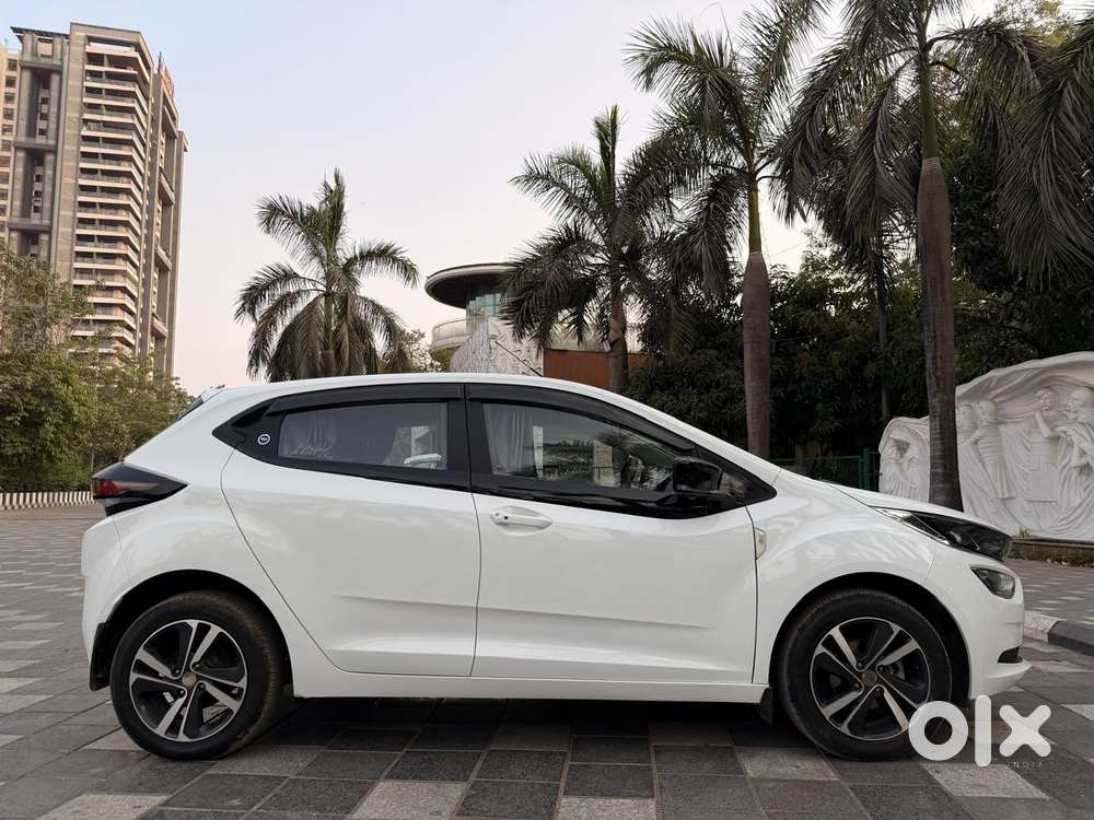 Tata Altroz Xz Icng, 2023, Petrol