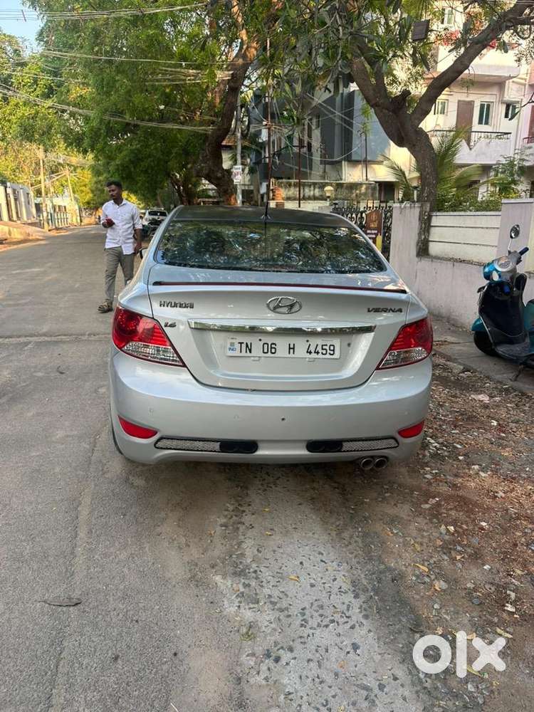 Hyundai Petrol 2012 Model Csr Available