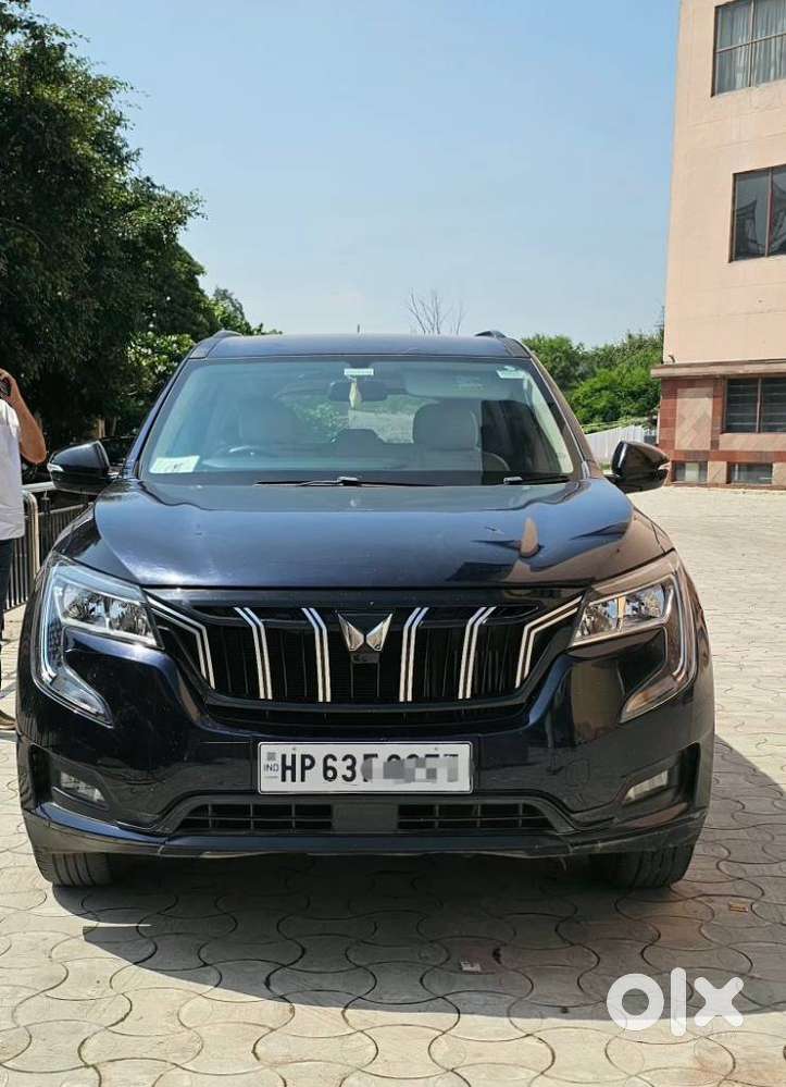 Mahindra Xuv700 2.0 Ax 3 Petrol Mt 5 Str, 2022, Petrol