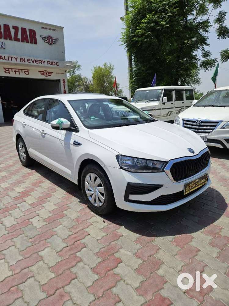 Skoda Slavia Active 1.0l Tsi Mt, 2022, Petrol