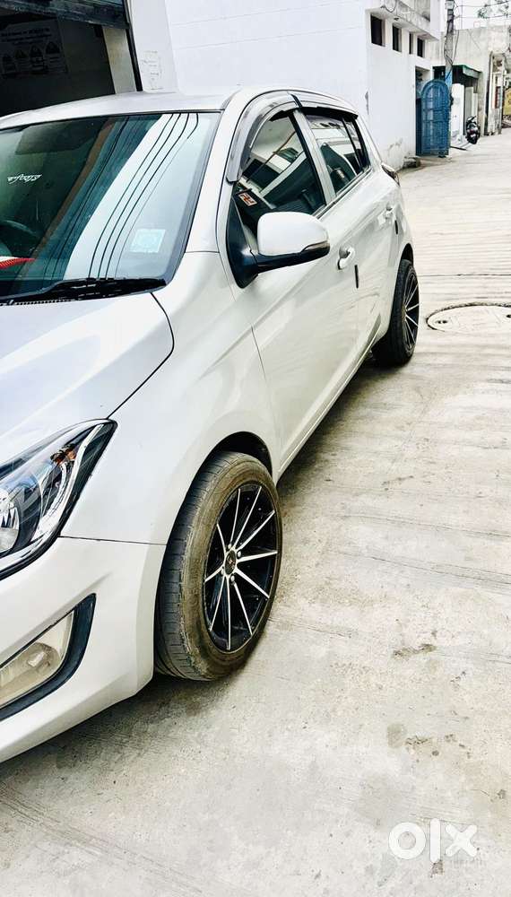 Hyundai I20 Sportz Plus, 2012, Cng & Hybrids