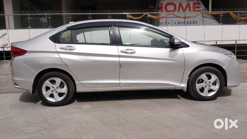 Honda City I-vtec V, 2017, Petrol