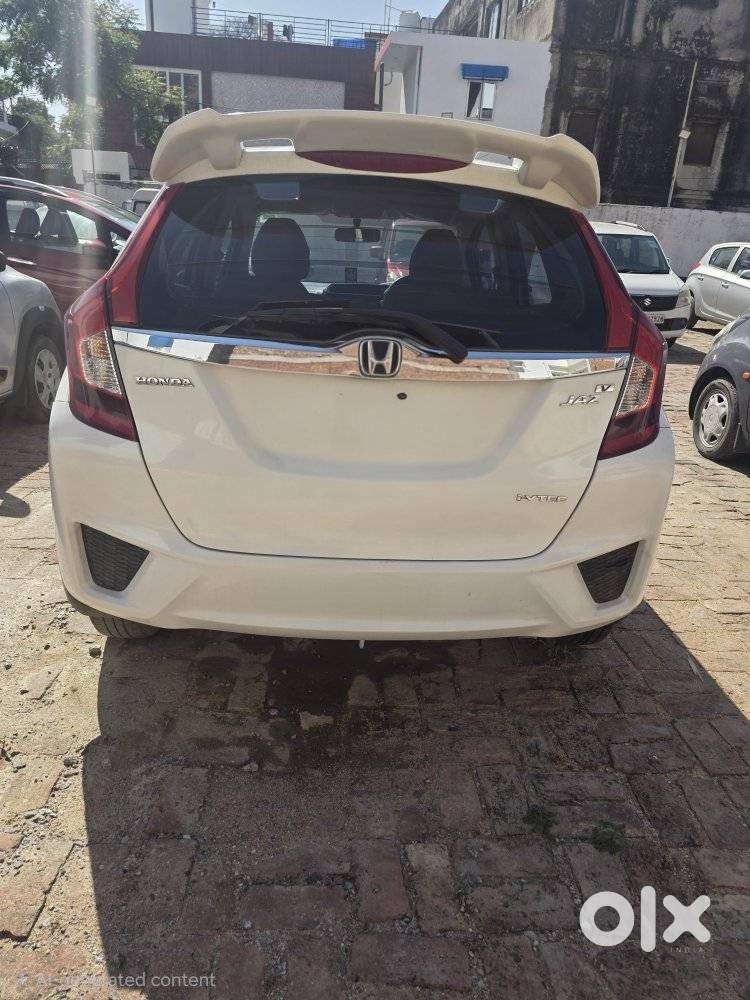Honda Jazz V Mt Privilege, 2015, Petrol
