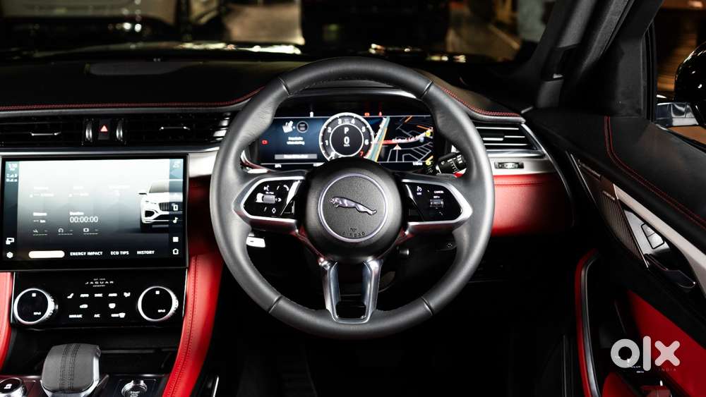 Jaguar F-pace 2.0 R Dynamic S, 2025, Petrol