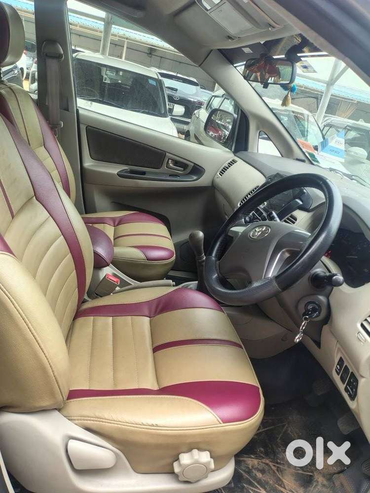 Toyota Innova 2.5 G (diesel) 8 Seater, 2014, Diesel
