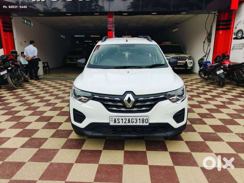 Renault Triber Rxl, 2023, Petrol
