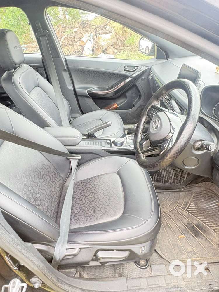 Tata Nexon Diesel Automatic  1st Owner  Excellent Condition