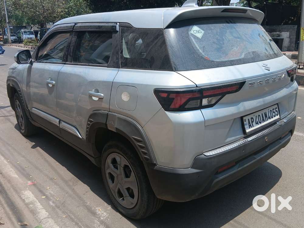 Maruti Suzuki Brezza 1.5 Vxi Cng, 2023, Cng & Hybrids