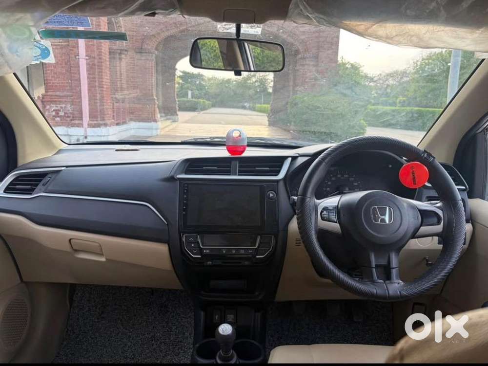 Honda Amaze 2nd Gen 2017 Petrol 40206 Km Driven