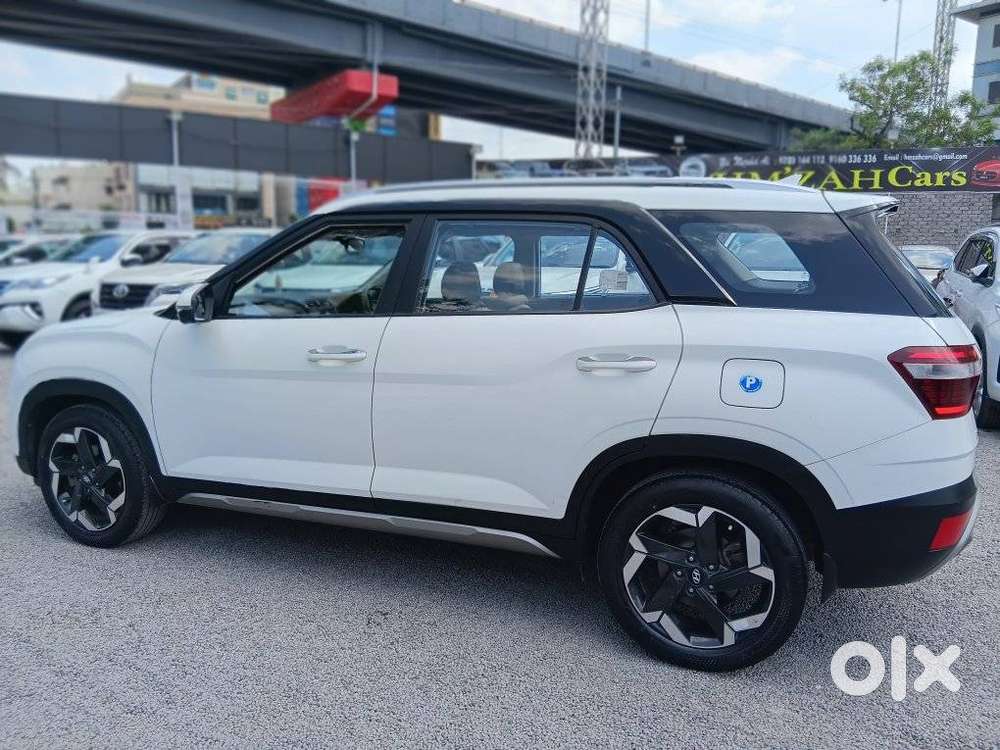 Hyundai Alcazar Signature, 2021, Petrol