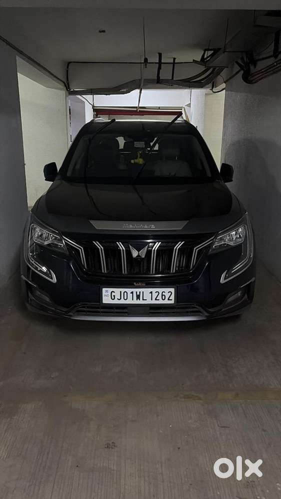 Mahindra Xuv700 2023 Petrol Well Maintained