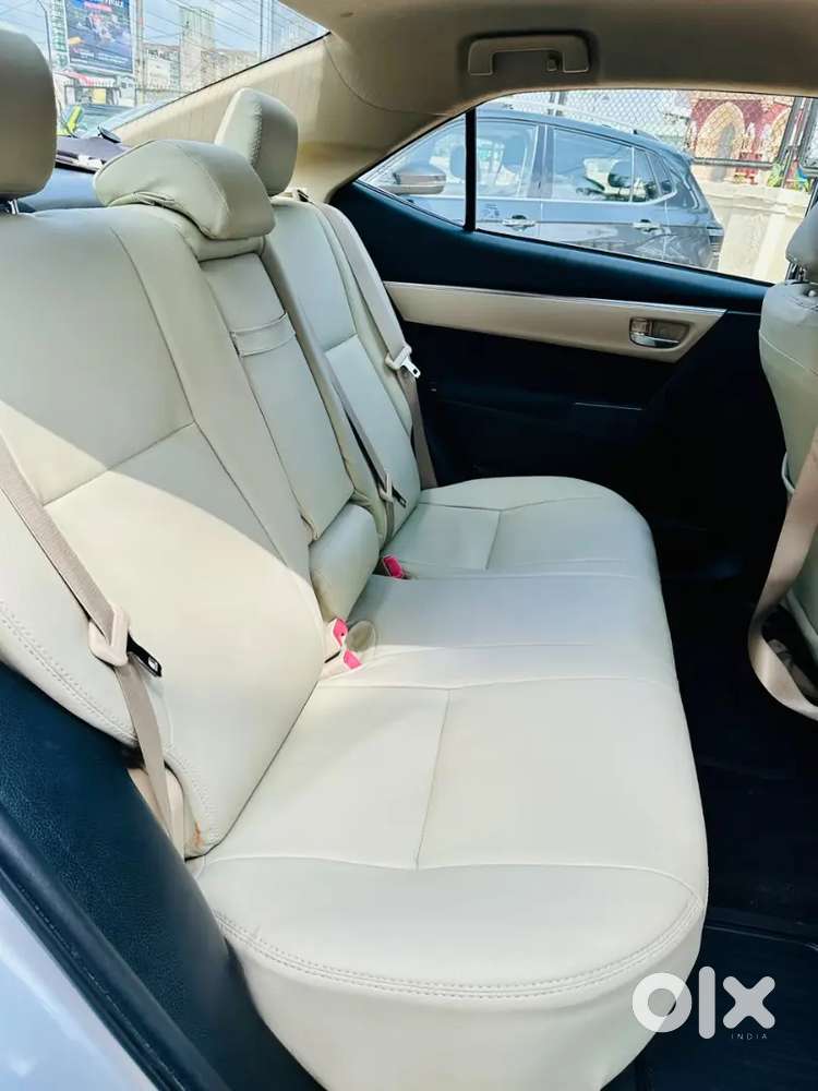 Toyota Corolla Altis 1.8g 2014