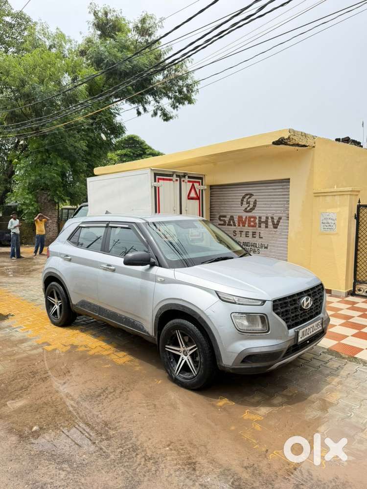 Hyundai Venue Diesel Manual 2020