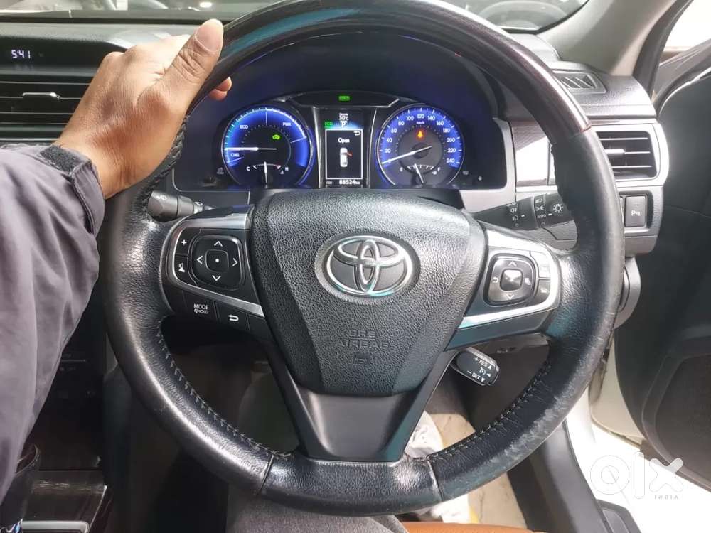 Toyota Camry Hybrid, 2018, Petrol