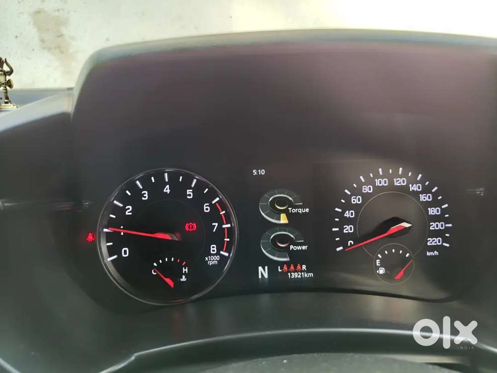 2024 Swift Zxi+ Amt Dualtone  5yr Warranty  14k Km  Vip Mh12 Pass