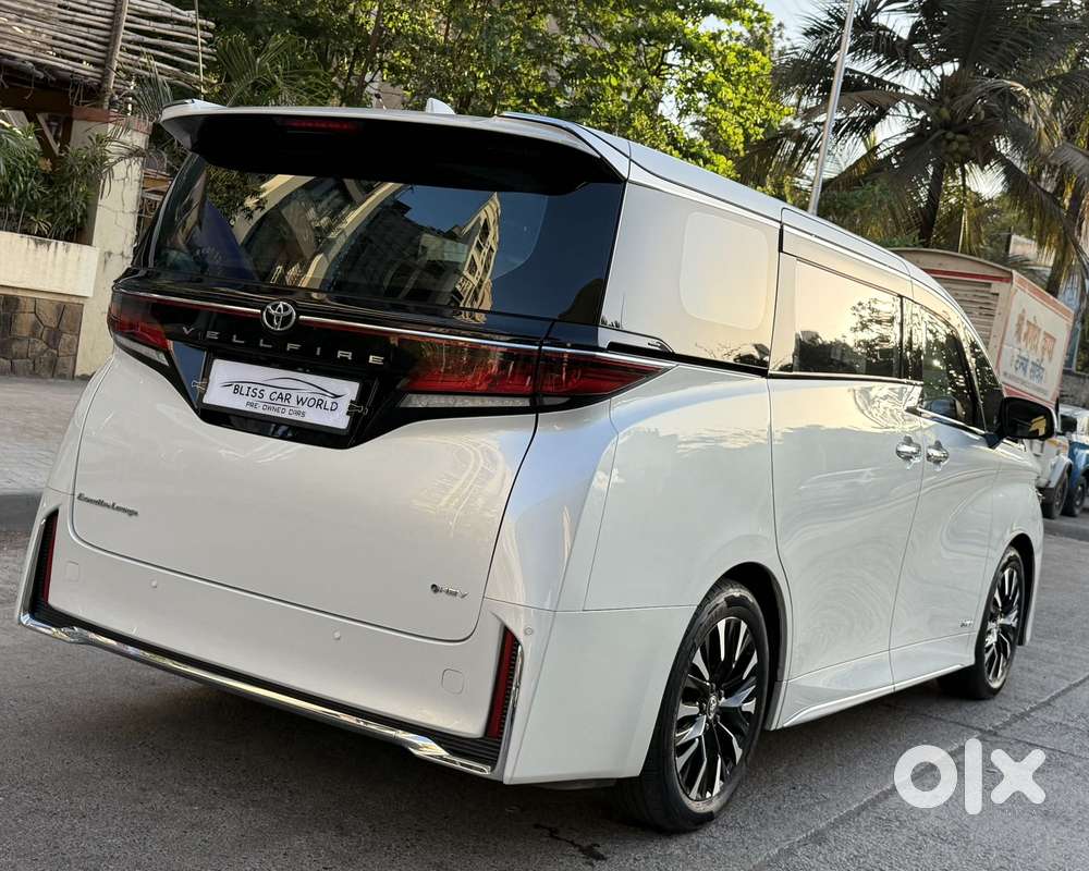 Toyota Vellfire Vip – Executive Lounge, 2024, Petrol