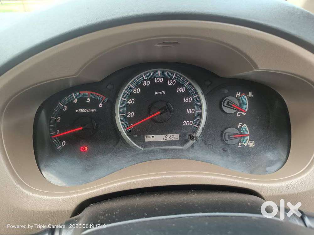 Toyota Innova 2.5 Vx 8 Str Bs-iii, 2015, Diesel