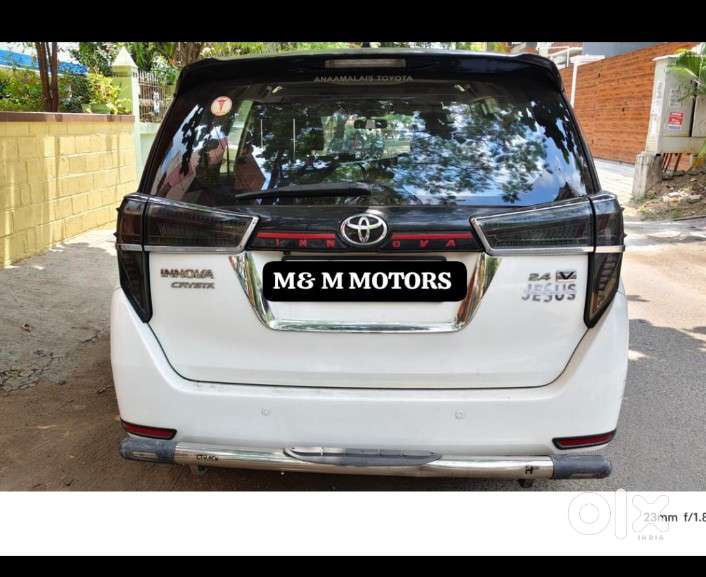 Toyota Innova Crysta 2.4 V 7 Str, 2016, Diesel