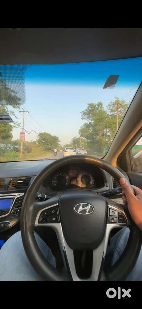 Hyundai Verna Manual 2011