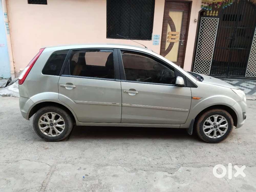 Ford Figo 1.2 Petrol 2012
