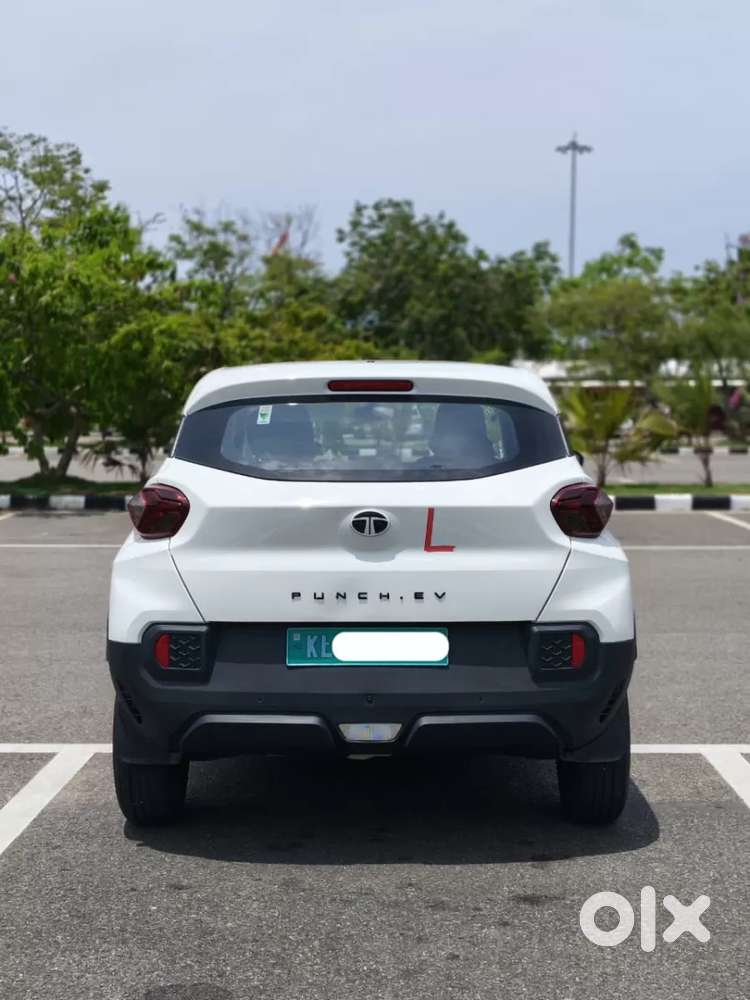 Tata Punch Ev Smart Plus, 2025, Electric