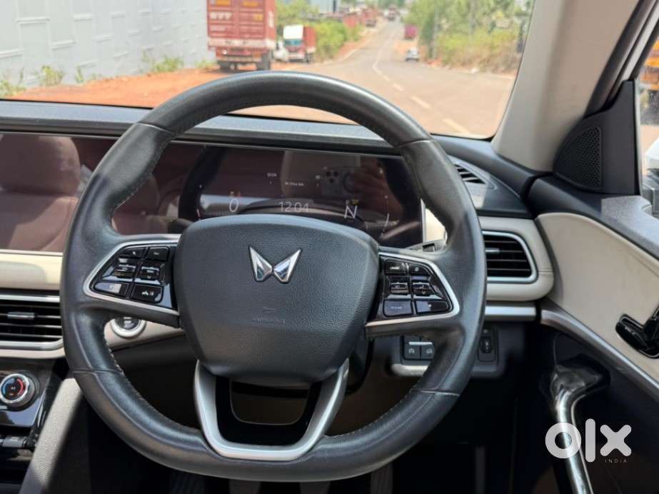 Mahindra Xuv700 2.2 Ax 7 Diesel Mt Str, 2022, Diesel