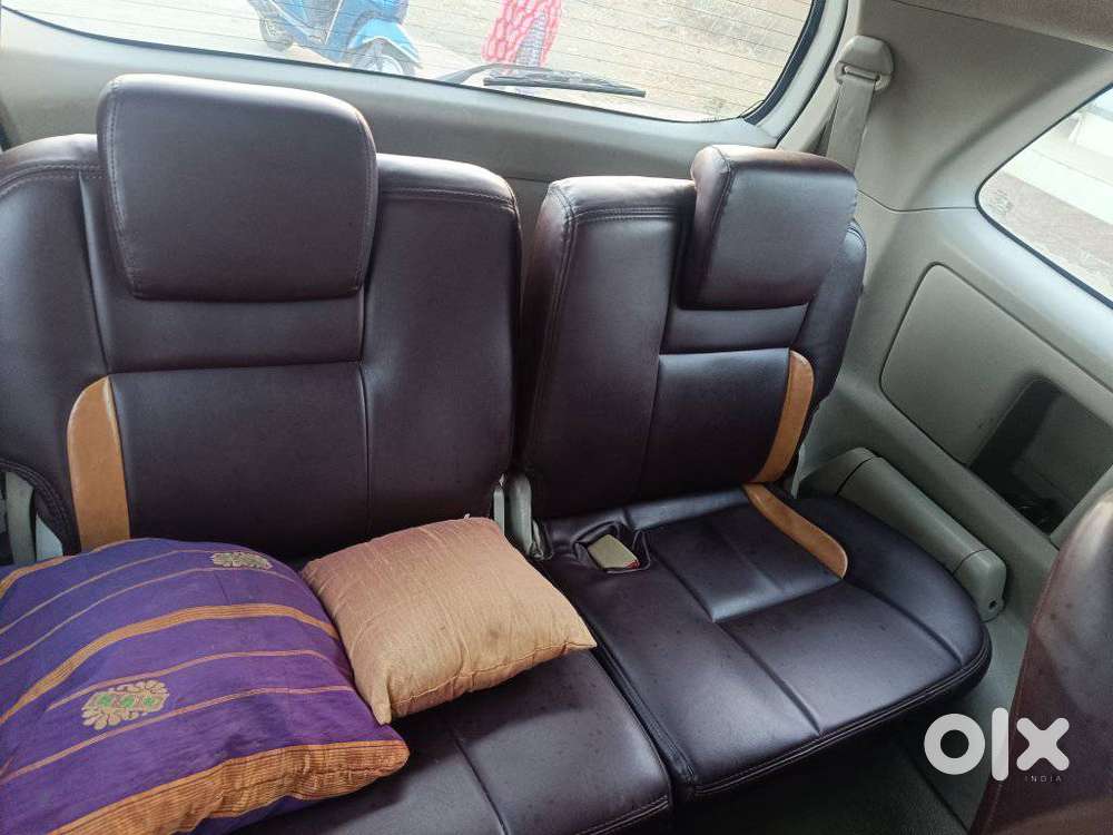 Toyota Innova 2.5 V 7 Str, 2011, Diesel