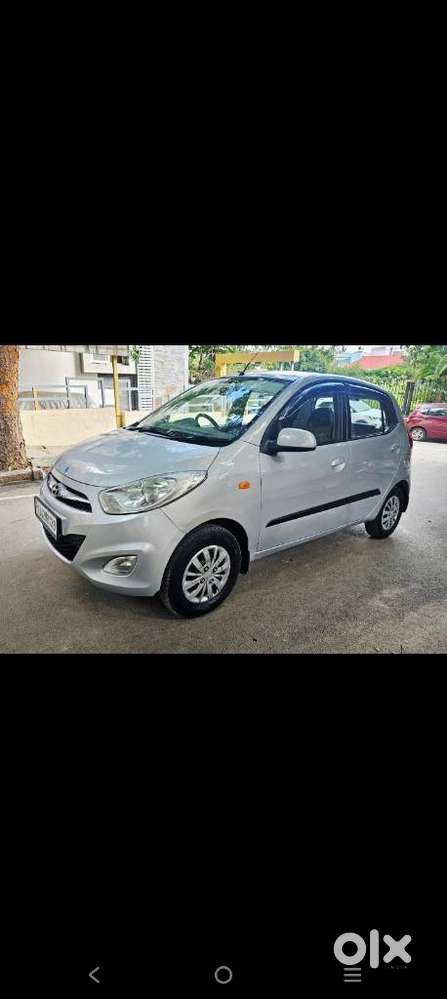 Hyundai I10 Sportz, 2015, Petrol